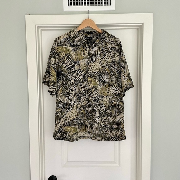 Luau 100% Silk Tropical Button Up Shirt L - Picture 1 of 5